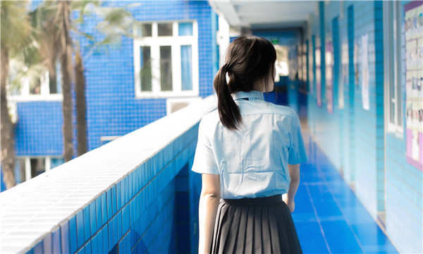 博湖如何找到一个可以帮助我生孩子的女人？